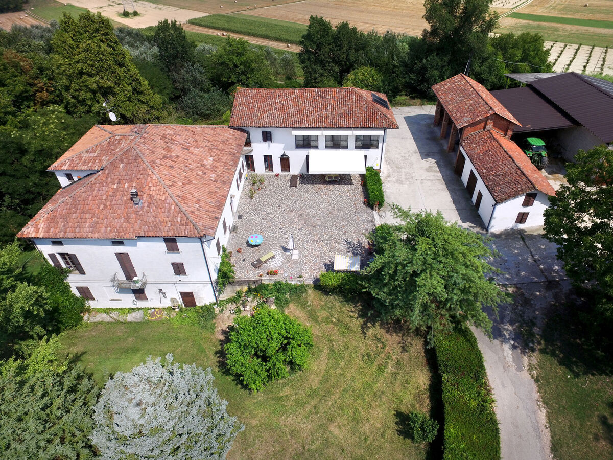 Gîte Elena à Asti, 3 chambres avec terrasse et piscine - Photo 30