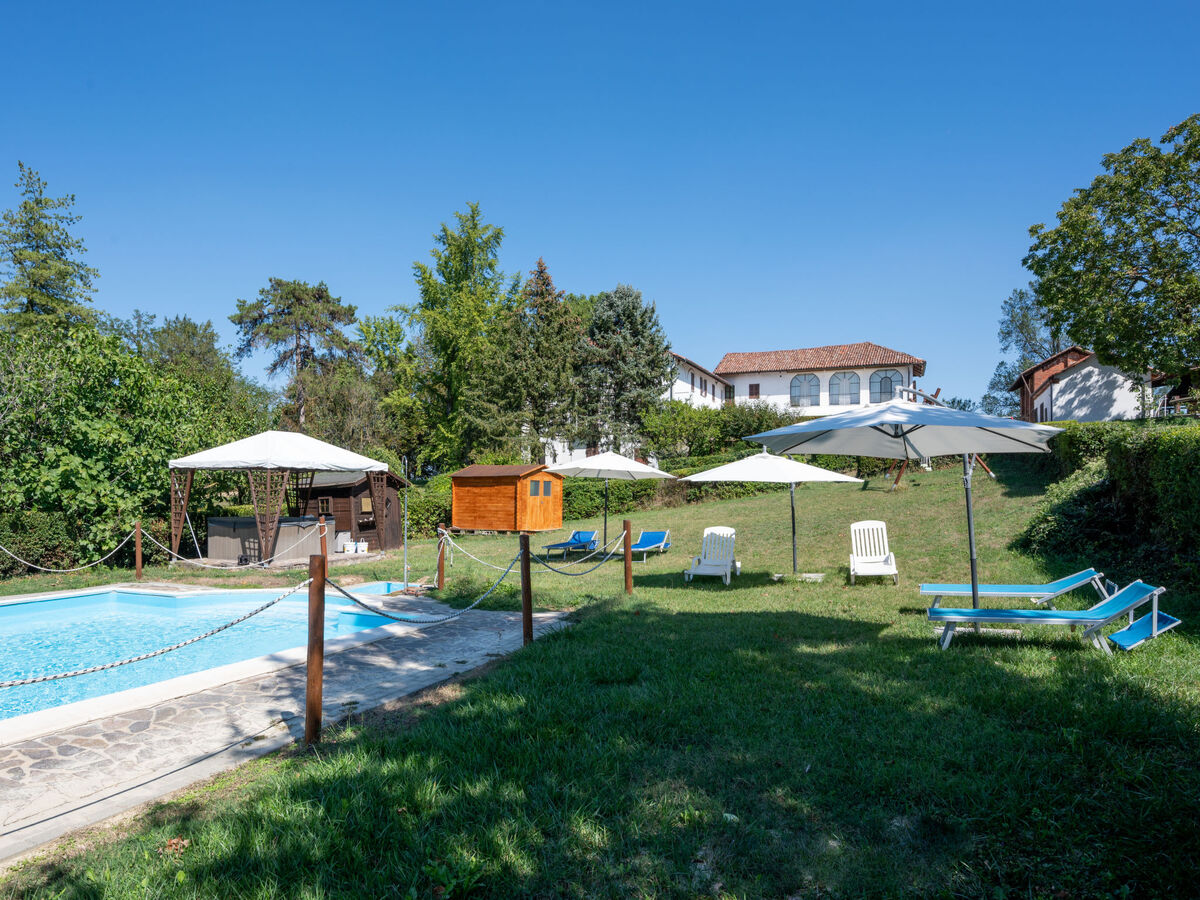 Gîte Elena à Asti, 3 chambres avec terrasse et piscine - Photo 39