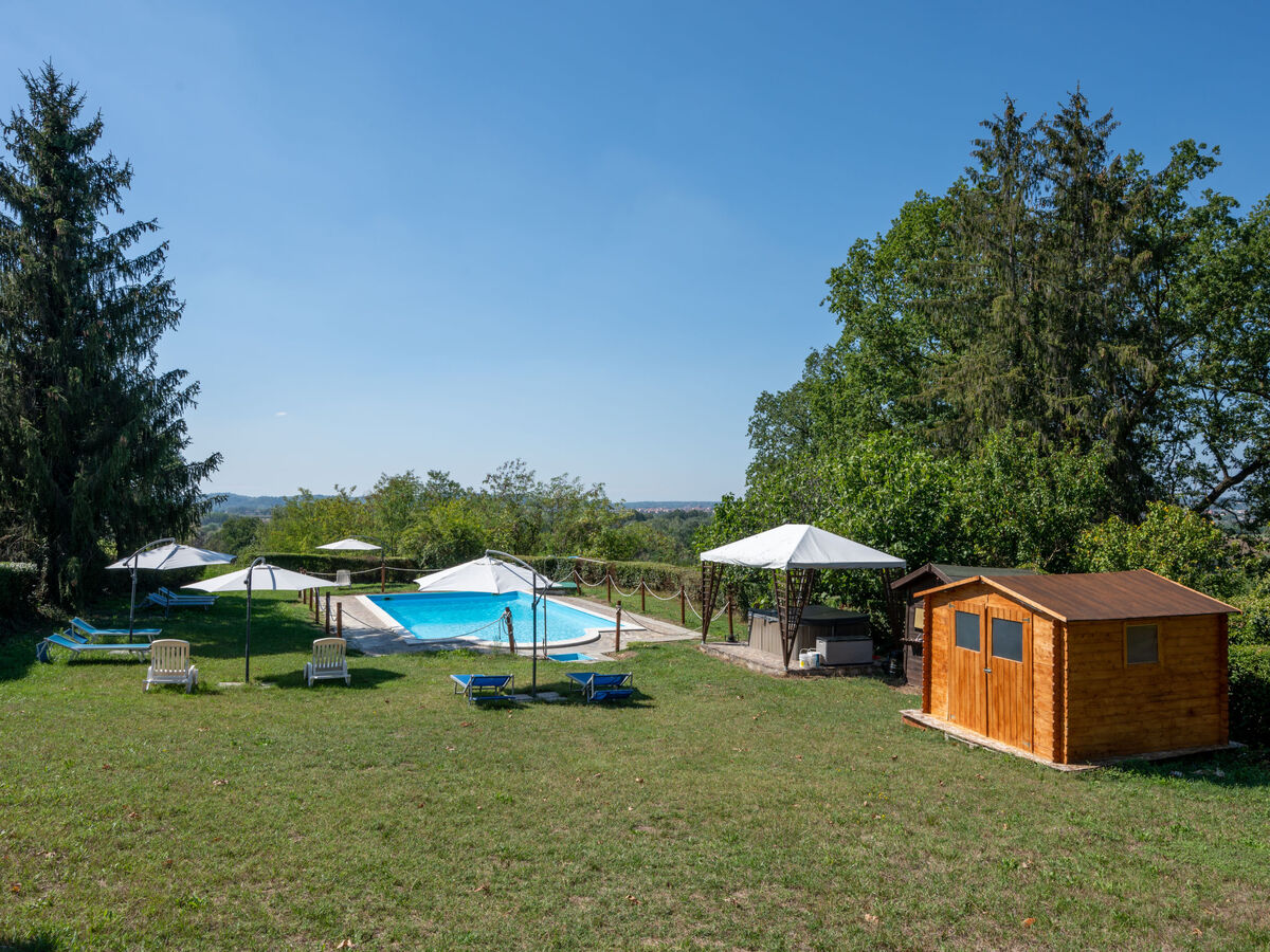 Gîte Elena à Asti, 3 chambres avec terrasse et piscine - Photo 42