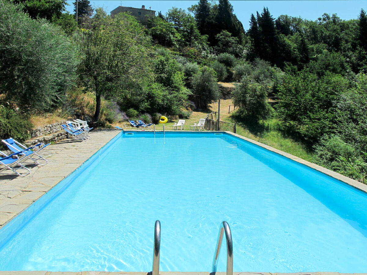Villa San Leolino, 10 chambres avec piscine à Rufina - Photo 2