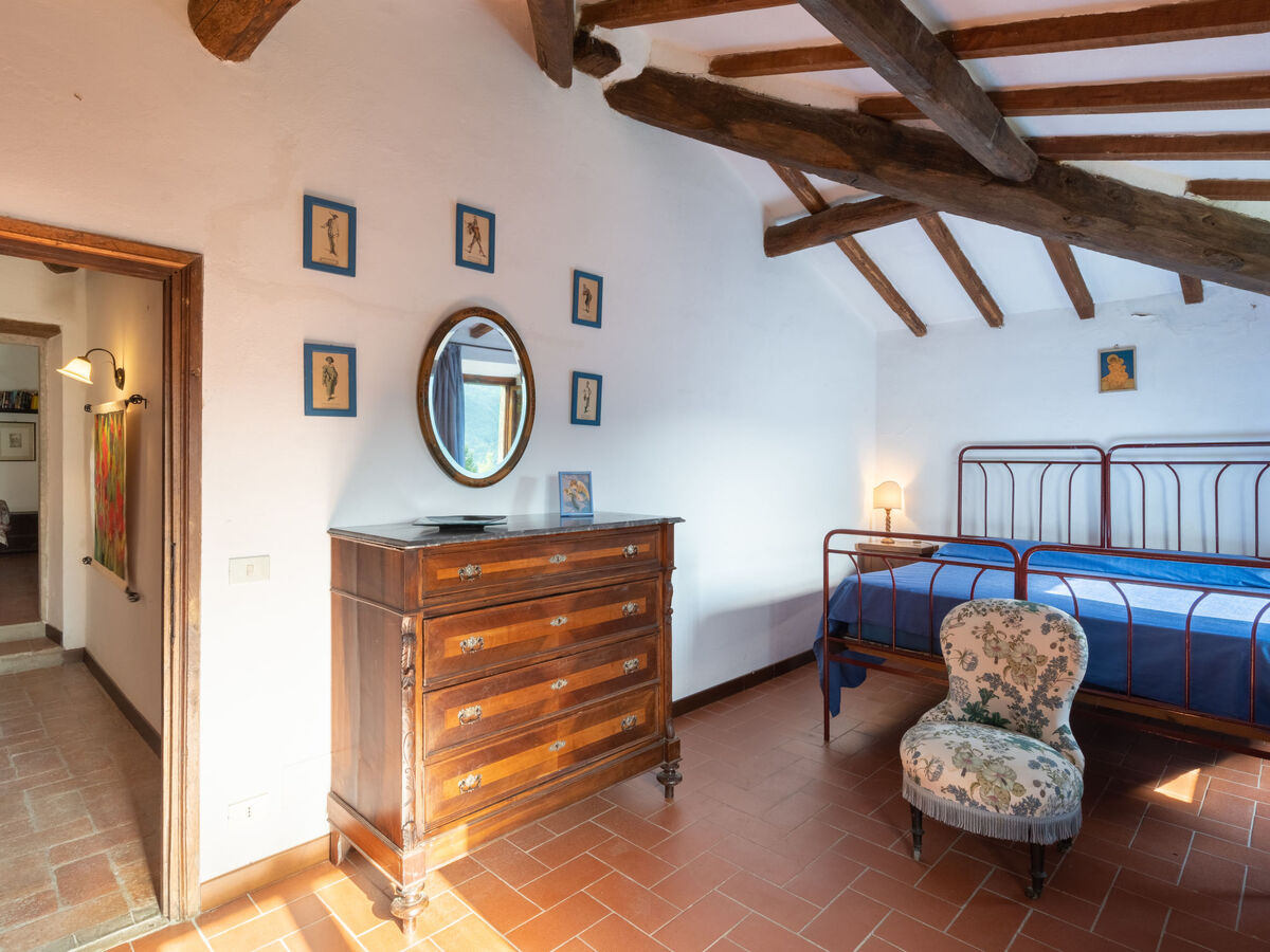 Villa San Leolino, 10 chambres avec piscine à Rufina - Photo 16