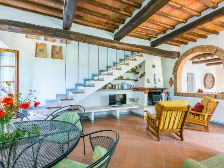 Maison Il Fienile à Casole d'Elsa, vignobles et piscine : photo 4