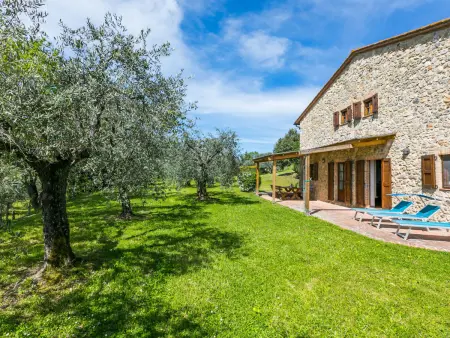 Maison Il Fienile à Casole d'Elsa, vignobles et piscine : photo 42