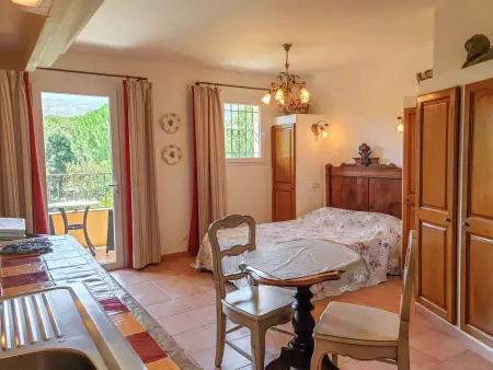 Studio 2 pers. 23-25 m² à Calvi, balcon & piscine : photo 7