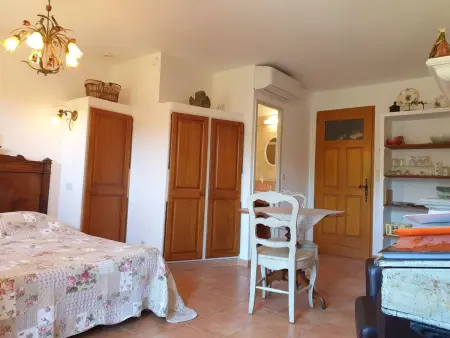 Studio 2 pers. 23-25 m² à Calvi, balcon & piscine : photo 8