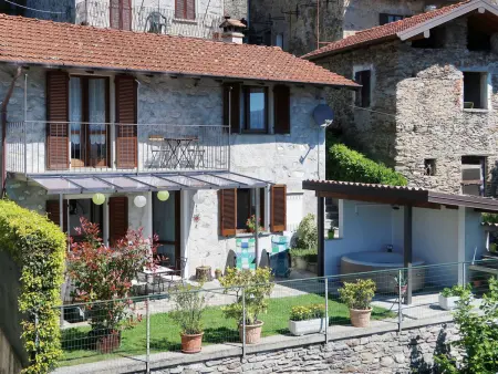 Rustico Simona, maison rénovée avec vue lac à Gravedona - Photo 2