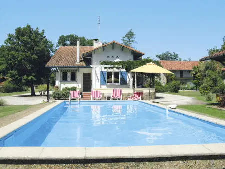 Location gite de vacances à Mezos