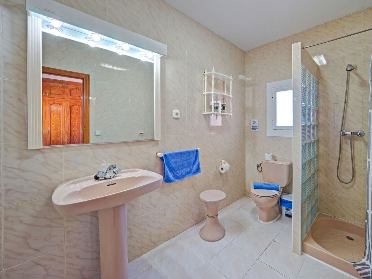 Villa Castillo – 7 chambres, piscine et vue mer à Calpe - Photo 26