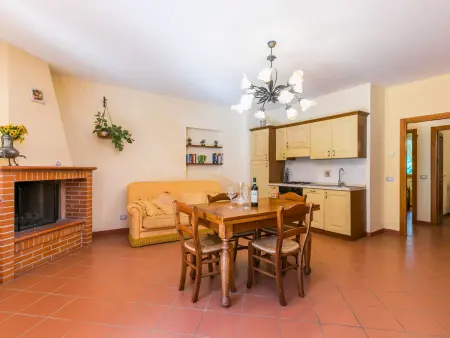 Margherita – Appartement 75 m² Bucine, piscine et jardin : photo 5