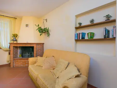 Margherita – Appartement 75 m² Bucine, piscine et jardin : photo 7