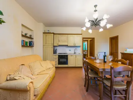 Margherita – Appartement 75 m² Bucine, piscine et jardin : photo 8