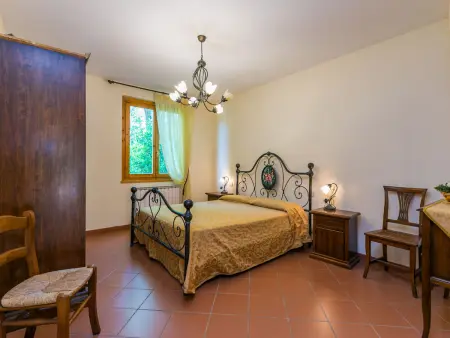 Margherita – Appartement 75 m² Bucine, piscine et jardin : photo 12