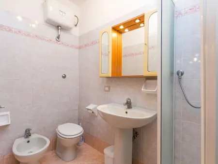 Margherita – Appartement 75 m² Bucine, piscine et jardin : photo 15