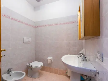 Margherita – Appartement 75 m² Bucine, piscine et jardin : photo 16
