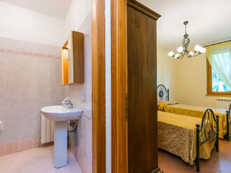 Margherita – Appartement 75 m² Bucine, piscine et jardin : photo 20