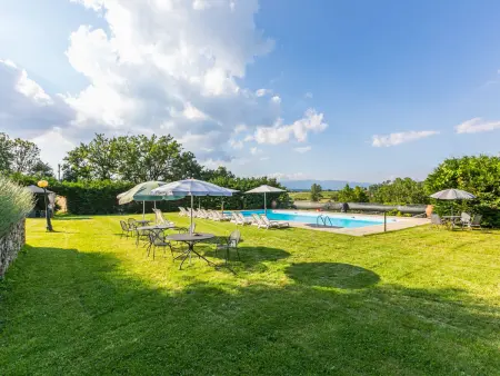 Margherita – Appartement 75 m² Bucine, piscine et jardin : photo 45