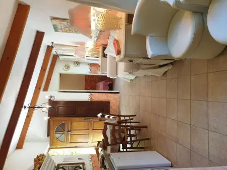 Petite maison 28 m² à Calvi, 400 m de la plage : photo 5