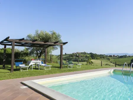 Maison rustique de 600 m² à Chiusi, piscine et jardin : photo 3