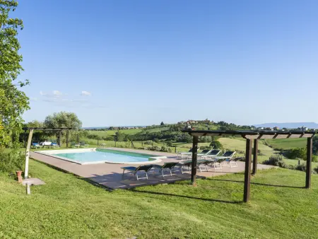 Maison rustique de 600 m² à Chiusi, piscine et jardin : photo 52
