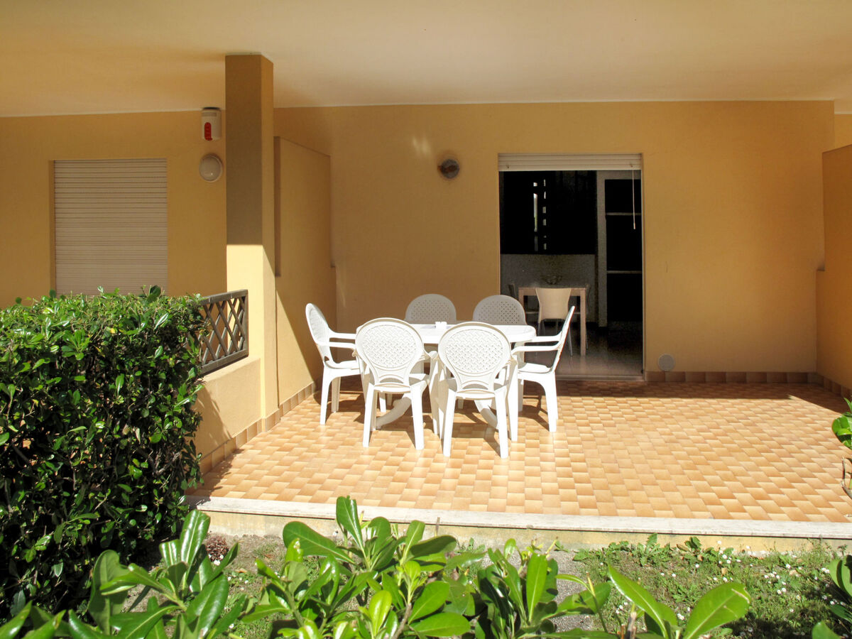 Apt Villaggio Selene : 3 niveaux, piscine, 1,4 km plage - Photo 2