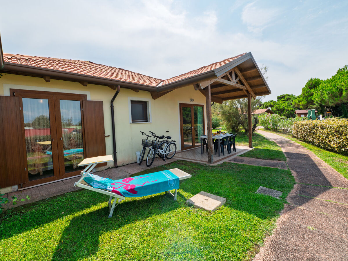 Bungalow Rosolina Mare Club, 100 m de la plage - Photo 1