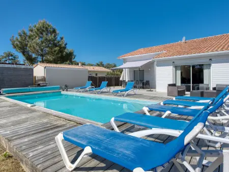 Villa Nael à Montalivet avec piscine chauffée et terrain clôturé : photo 8