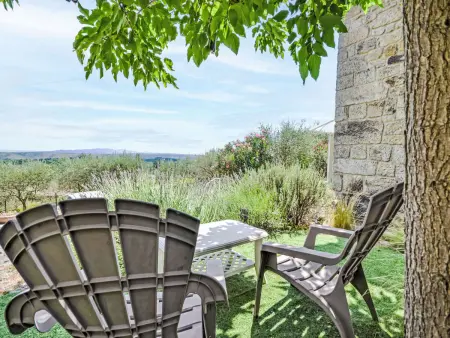 Maison Les Lauriers Roses à Largentière, vue sur les montagnes : photo 4