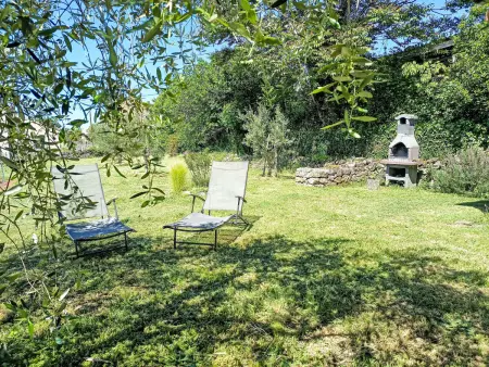 Maison Les Lauriers Roses à Largentière, vue sur les montagnes : photo 6