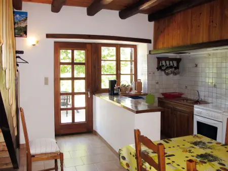 Maison Malbosc rustique avec terrasse à Saint-Genest-de-Beauzon : photo 7