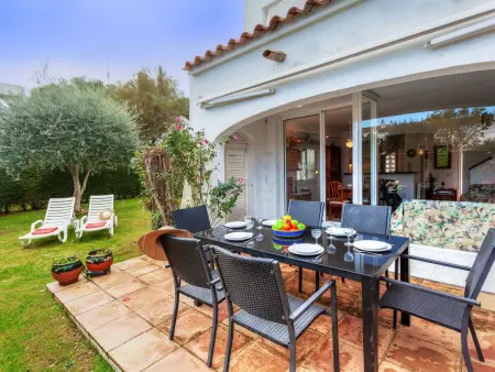Maison mitoyenne à Pals avec piscine commune et jardin : photo 2