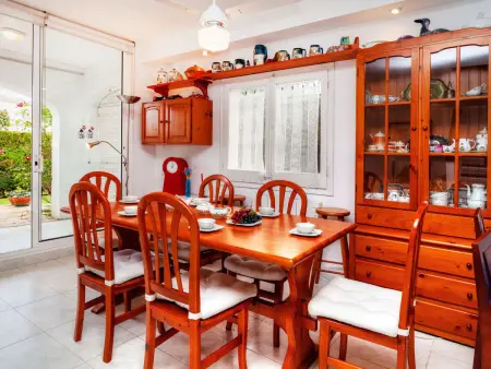 Maison mitoyenne à Pals avec piscine commune et jardin : photo 6