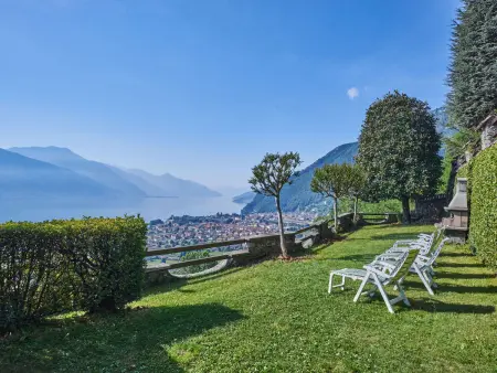 Appartement Villa Bellavista à Dongo, vue panoramique sur le lac : photo 3
