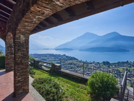 Appartement Villa Bellavista à Dongo, vue panoramique sur le lac : photo 31