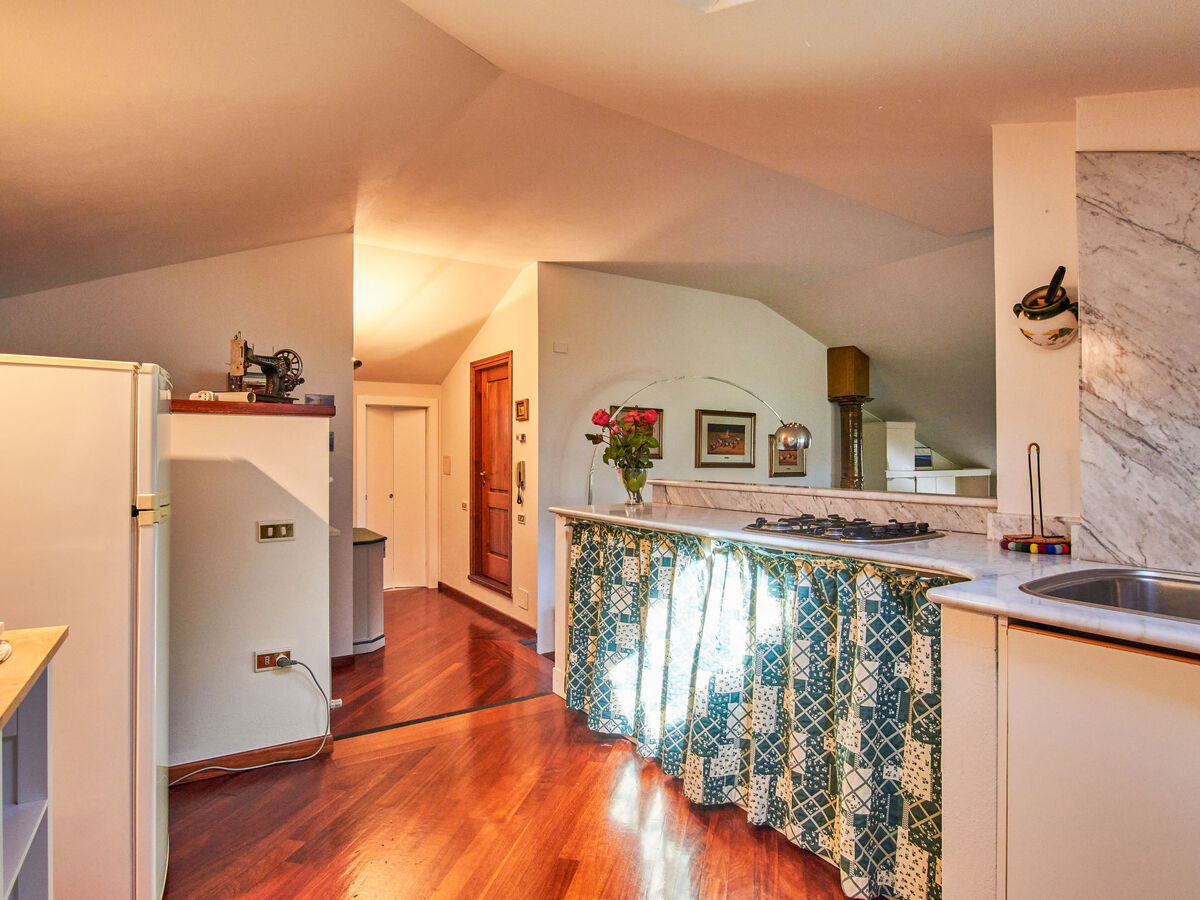 Appartement Terrazzo fiorito, vue lac et montagnes - Photo 12