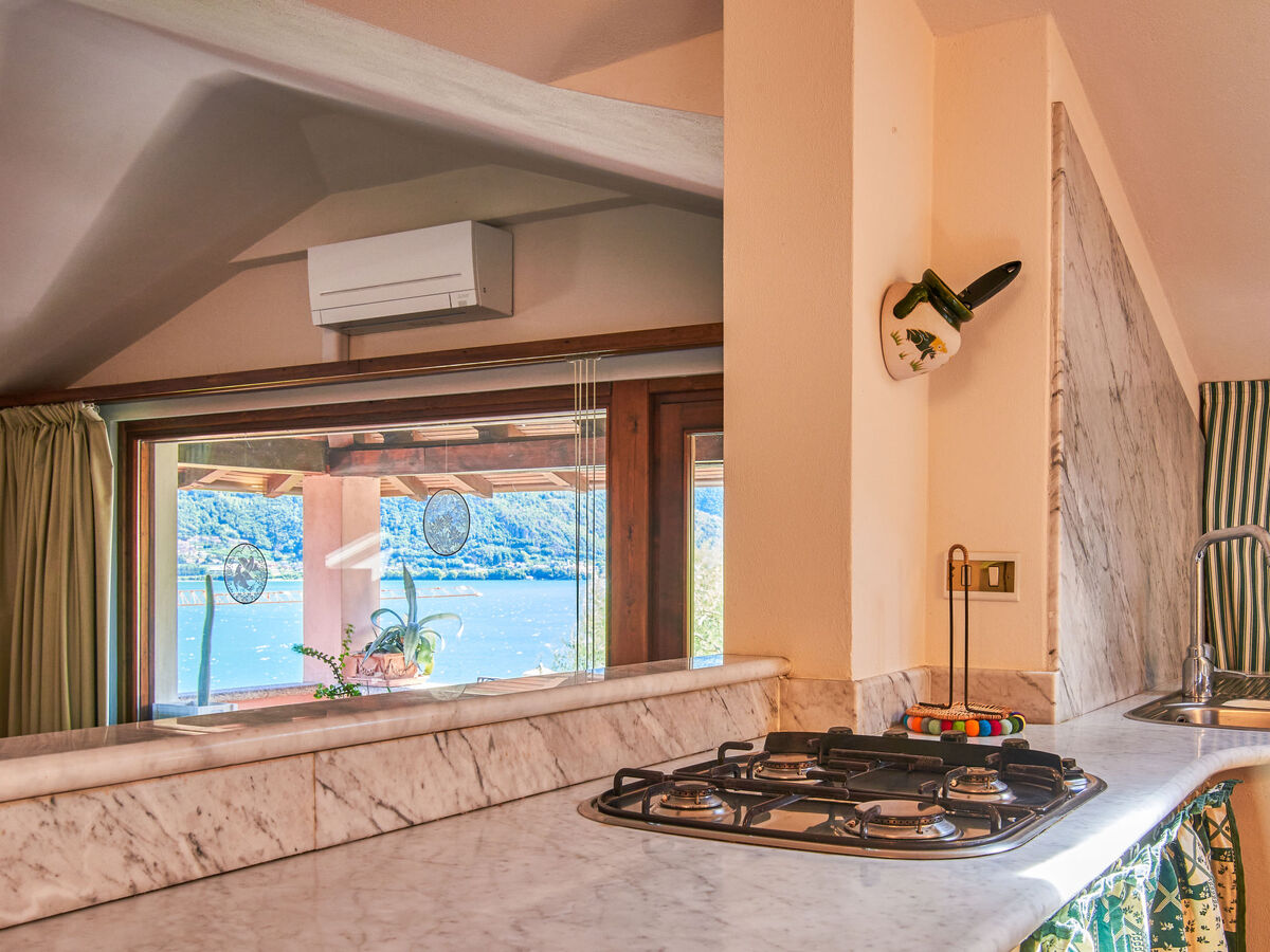 Appartement Terrazzo fiorito, vue lac et montagnes - Photo 14