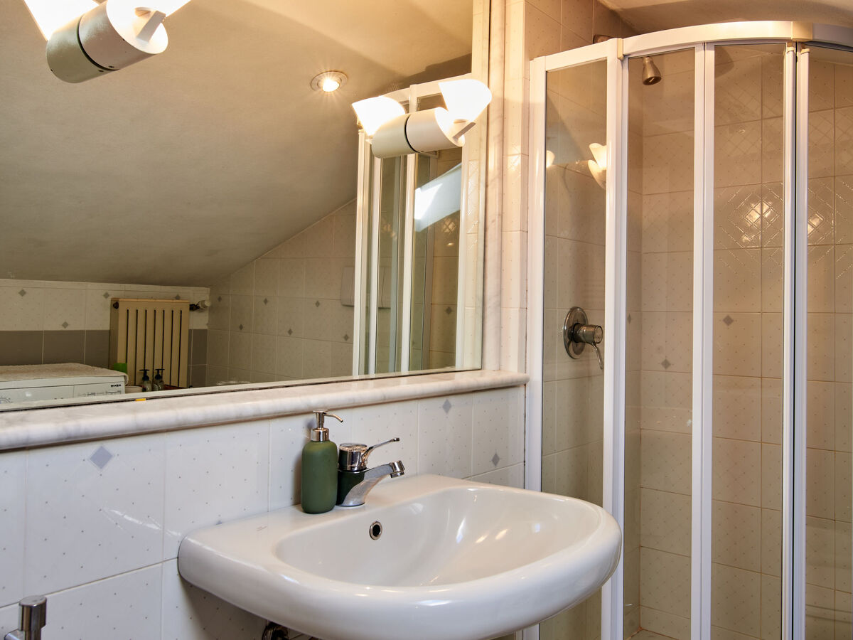 Appartement Terrazzo fiorito, vue lac et montagnes - Photo 23
