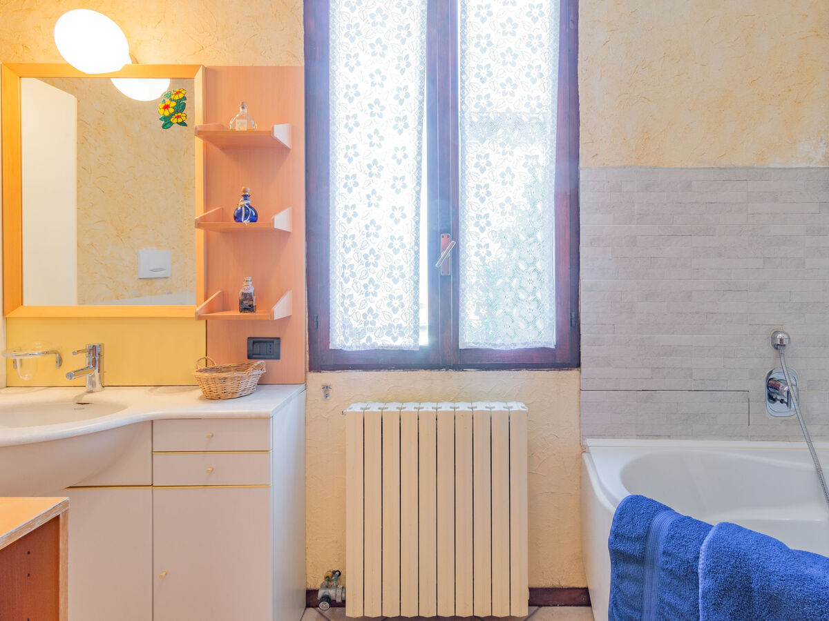 Maison Rita à Varenna : 4 chambres, piscine et vue sur le lac - Photo 31