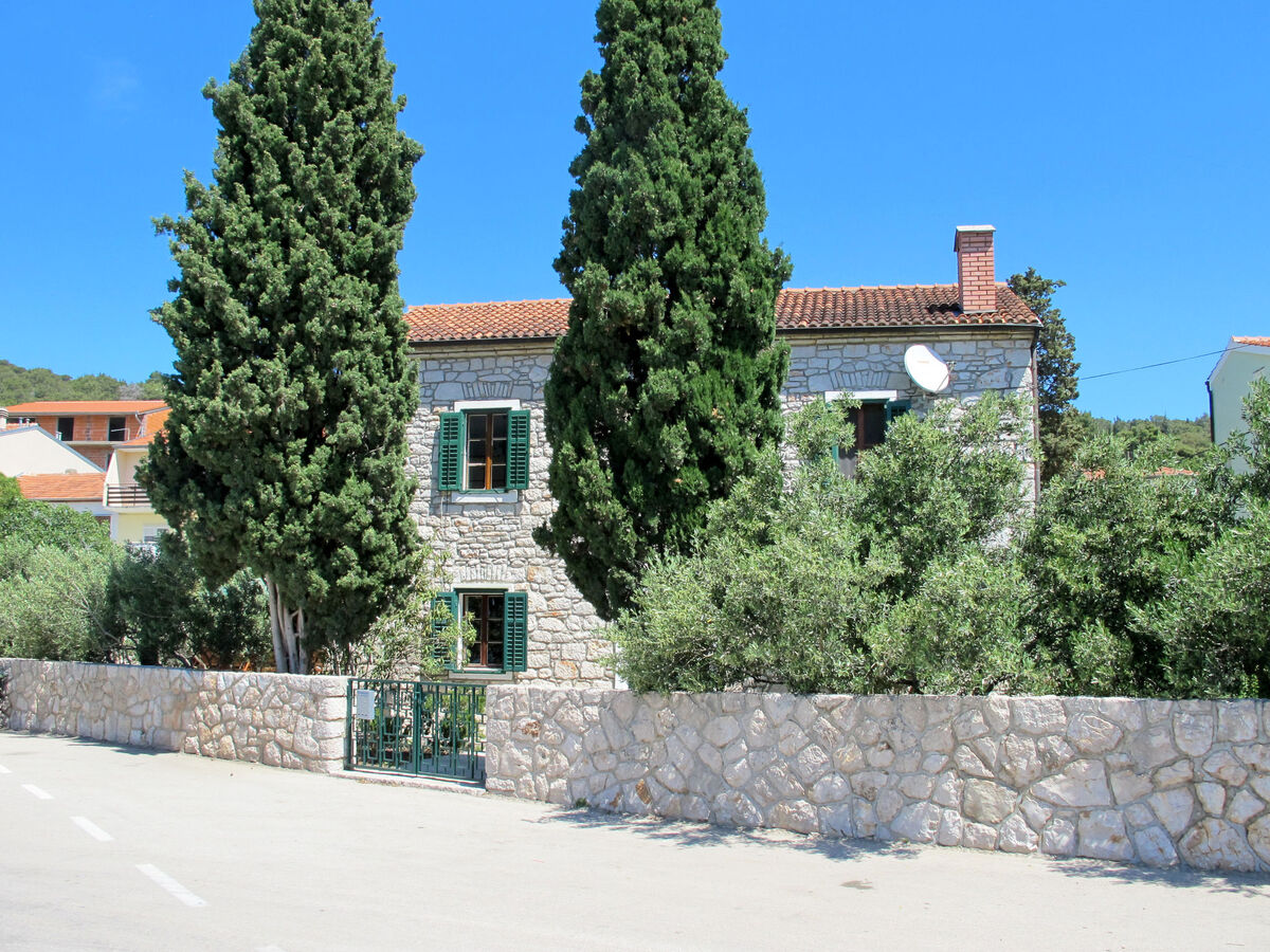Maison Stefan à 35 m de la mer, Murter - Photo 1