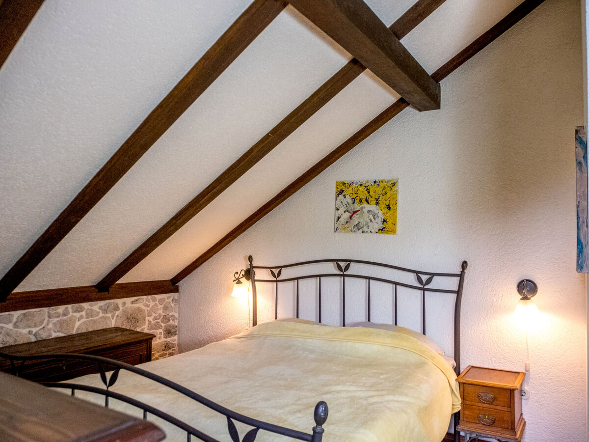 Podcempres, maison 3 étages avec piscine privée - Photo 13