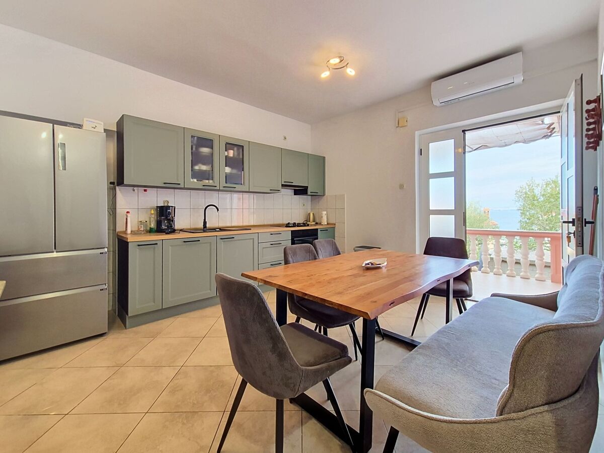 Maison Ines à Ugljan, 5 chambres à 80 m de la mer - Photo 4