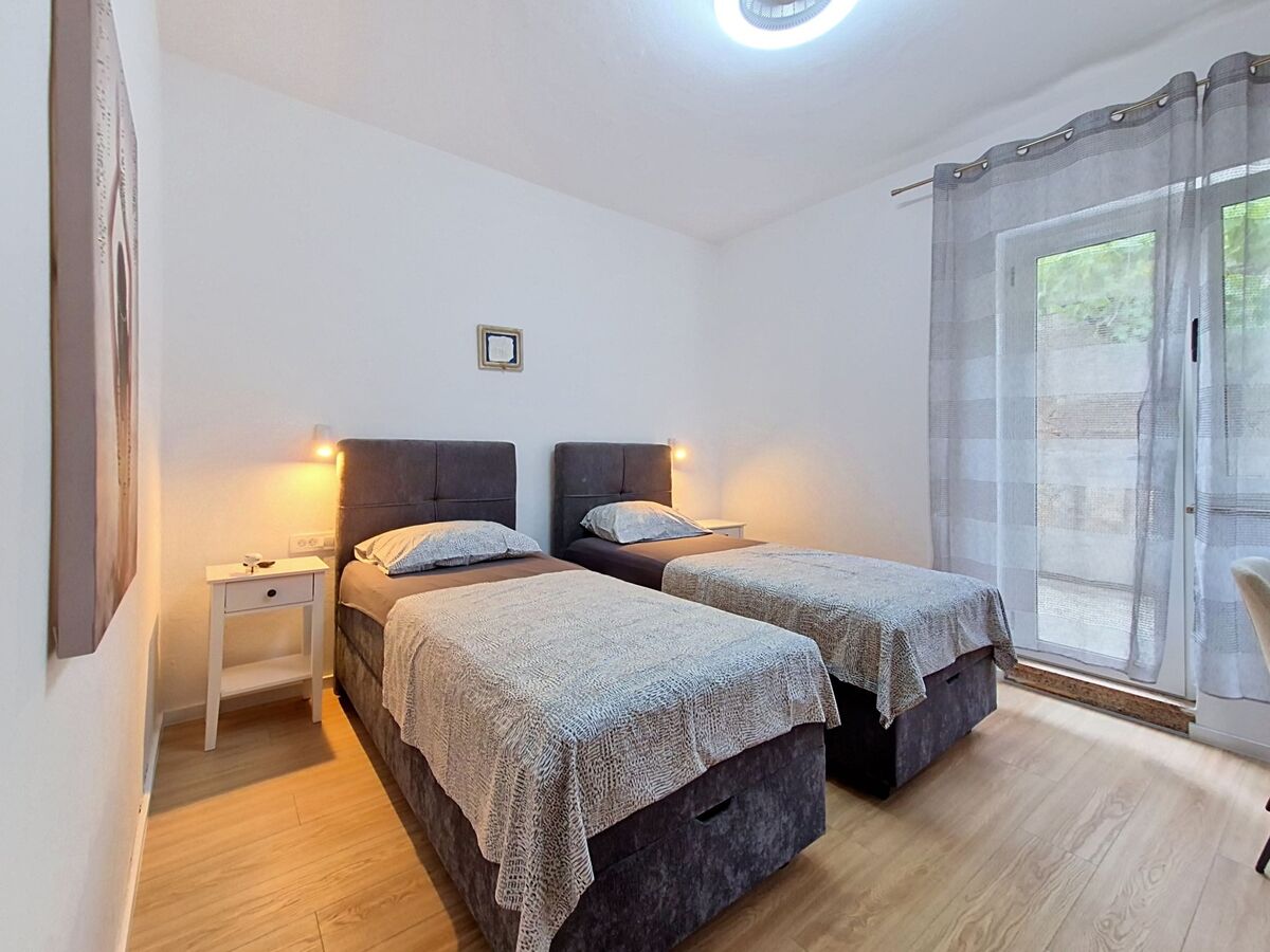 Maison Ines à Ugljan, 5 chambres à 80 m de la mer - Photo 11