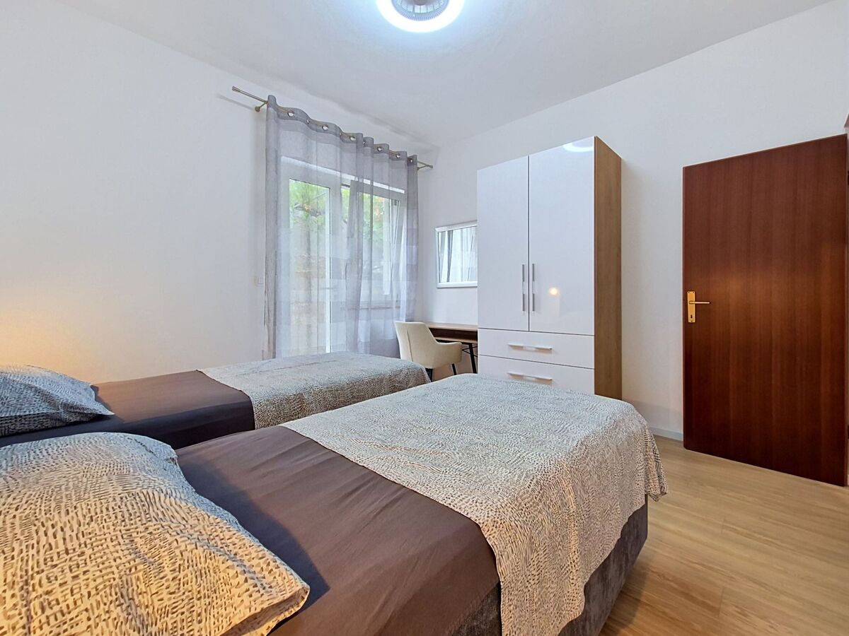 Maison Ines à Ugljan, 5 chambres à 80 m de la mer - Photo 12