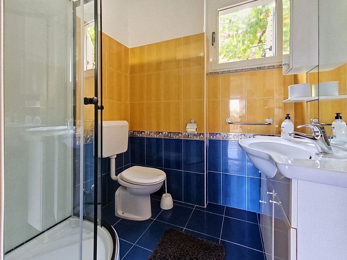 Maison Ines à Ugljan, 5 chambres à 80 m de la mer - Photo 30