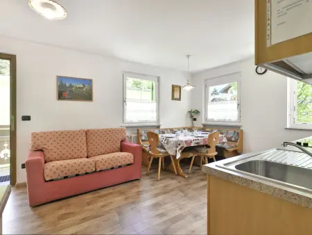Appartement Cecilia à Campitello, balcon et jardin commun : photo 6