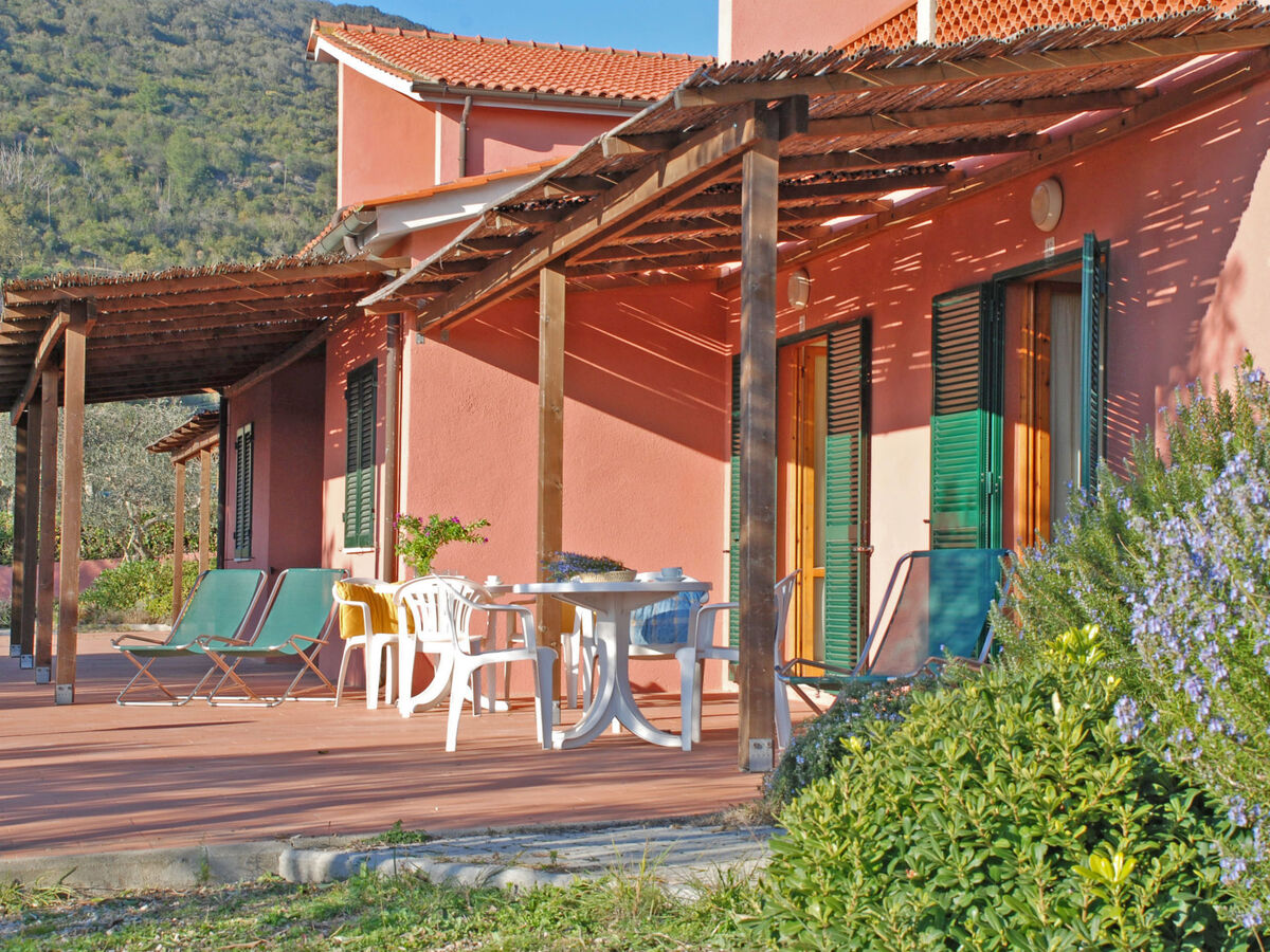 Studio rénové 2025 avec terrasse à Lacona, île d'Elbe - Photo 14