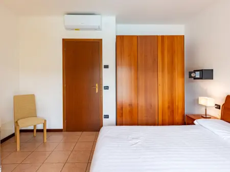 Appartement à Garda avec vue sur la piscine et le jardin : photo 19