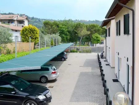 Appartement à Garda avec vue sur la piscine et le jardin : photo 28