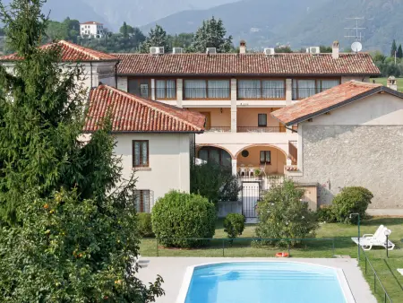 Maison à Salò avec balcon, jardinet et piscine commune : photo 10