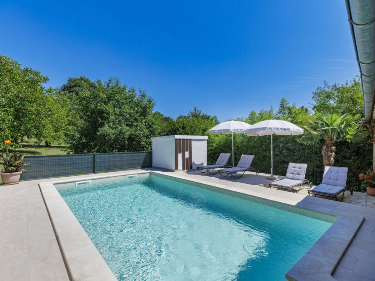 Maison Kate avec piscine privée à Pićan - Photo 12