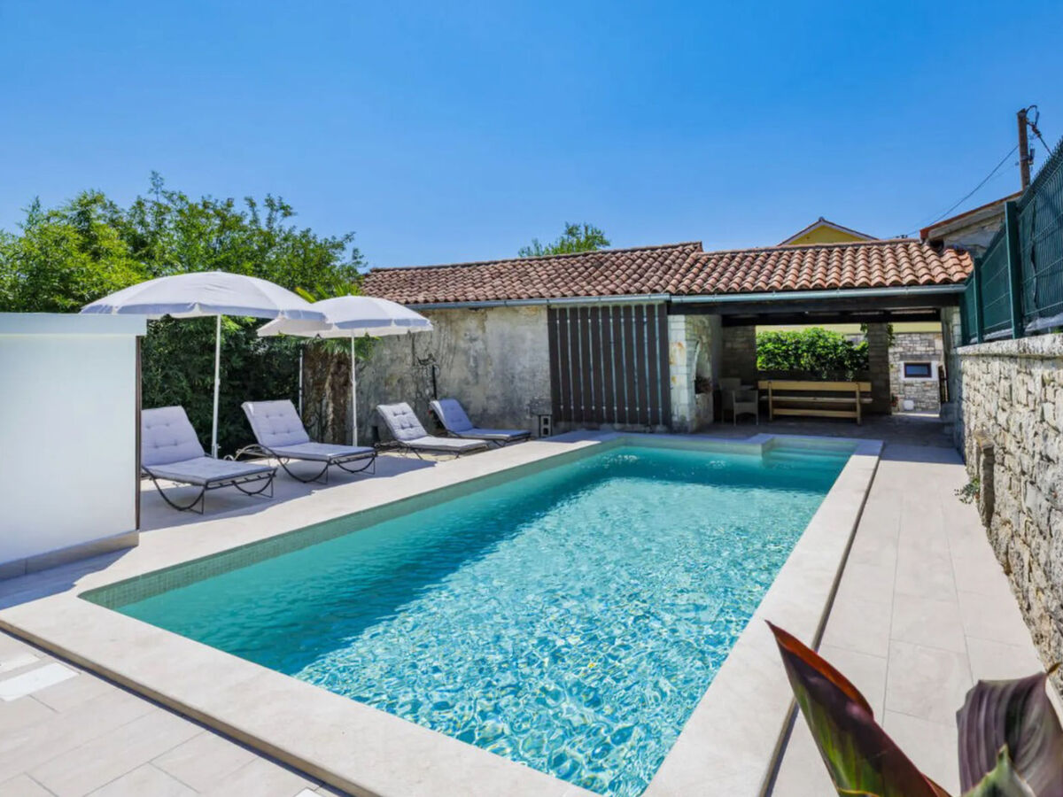 Maison Kate avec piscine privée à Pićan - Photo 14